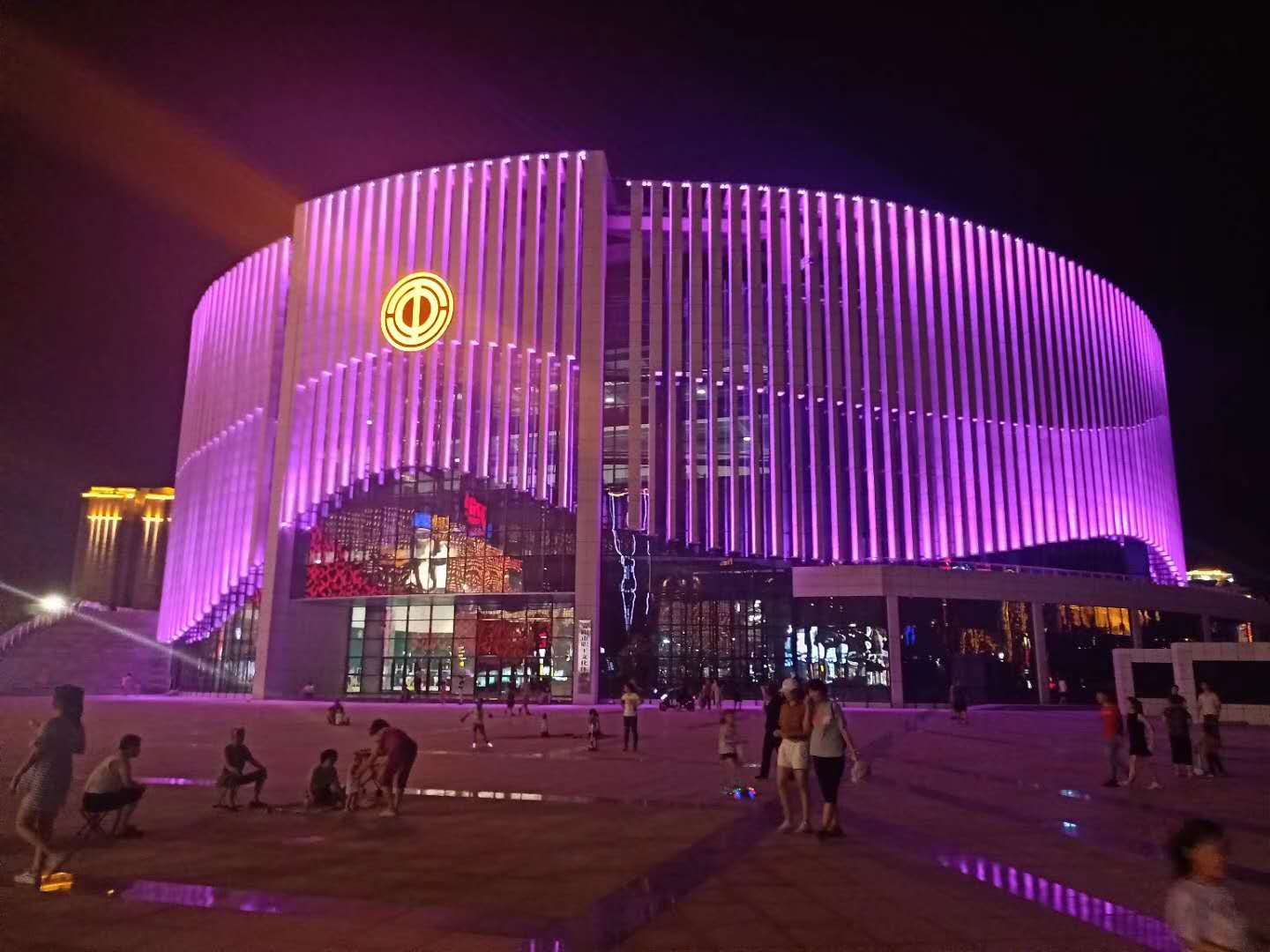 踐行(xing)工(gong)匠精(jing)神(shen)，我們繼(ji)續砥礪(li)前行(xing)