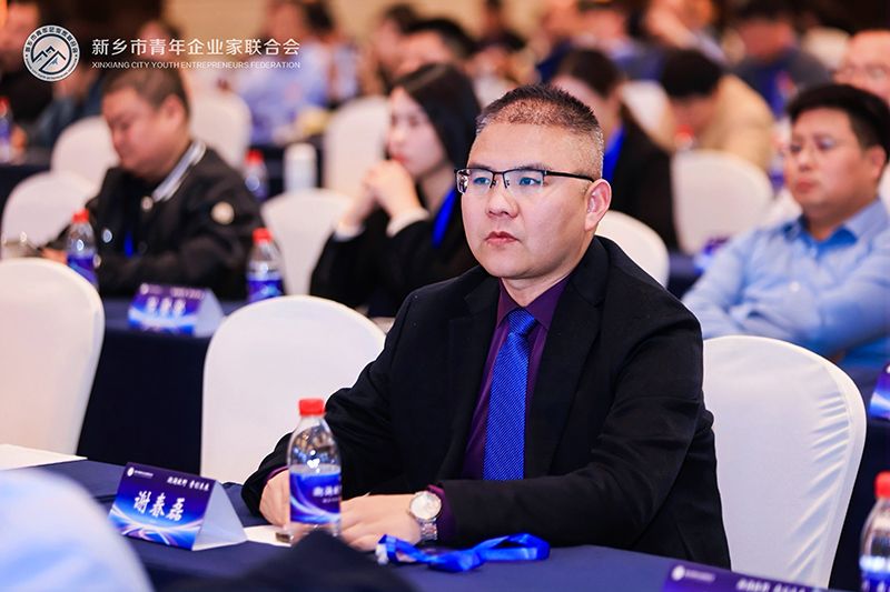 新鄕青(qing)企聯理事謝旾(chun)磊(lei)：萬(wan)裏江河，川流不息——堅持環保事業